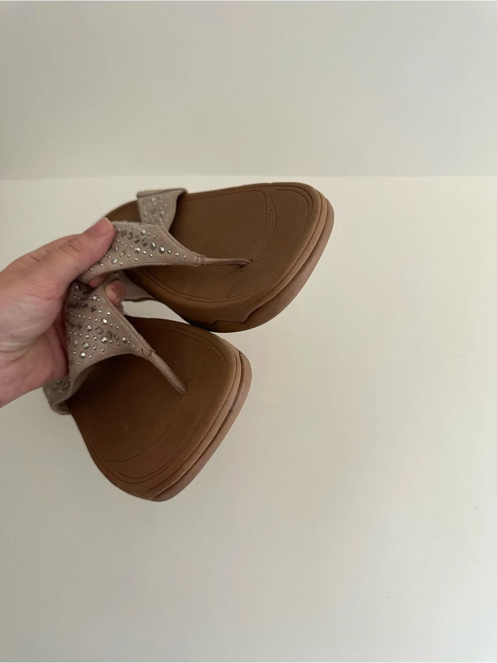 Fitflop Tan Platform Novy Rhinestone  Comfort Thong Sandals